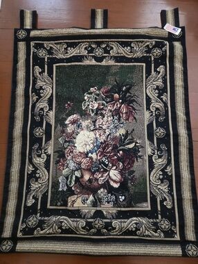 Floral Tapestry Wall Hanging in Black and Green - Classic Home Wall Decor